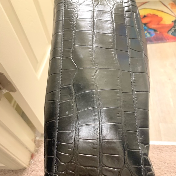 Michael Kors Purse - Picture 4 of 8